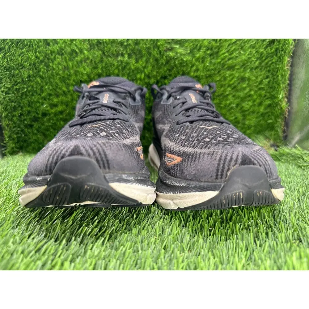 Hoka One One Clifton 9 1132211-BCPPR Athletic Sneaker Women's 8D Black Knit Gym